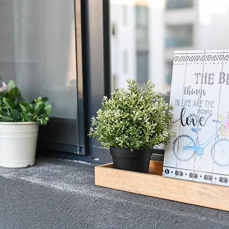 De Poveste Pe Plaja In De Lux Navodari