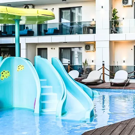 De Poveste Pe Plaja In De Lux Daire *